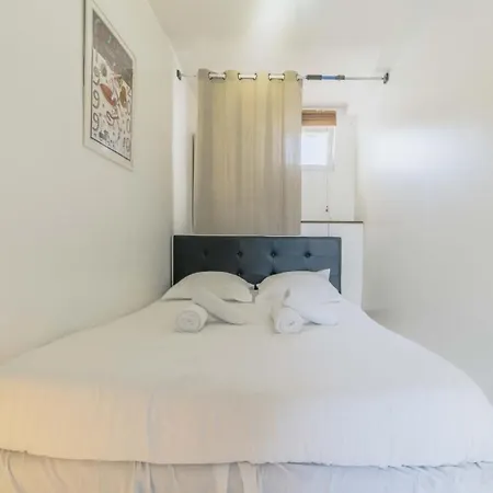 Appartement Lumineux Et Calme Proche Commerces Apartament